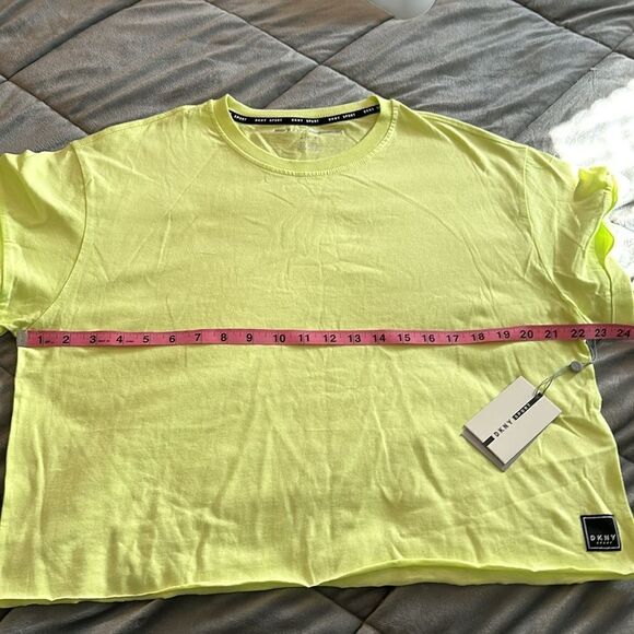 DKNY Sport Neon Yellow Tee T-shirt Shirt Top Crop Short Women’s Medium M NWT - Picture 3 of 5